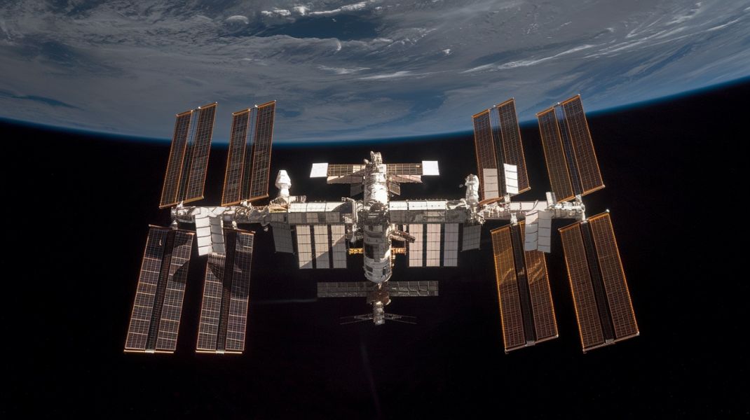 North Barchant conducted a radio communication session with the ISS